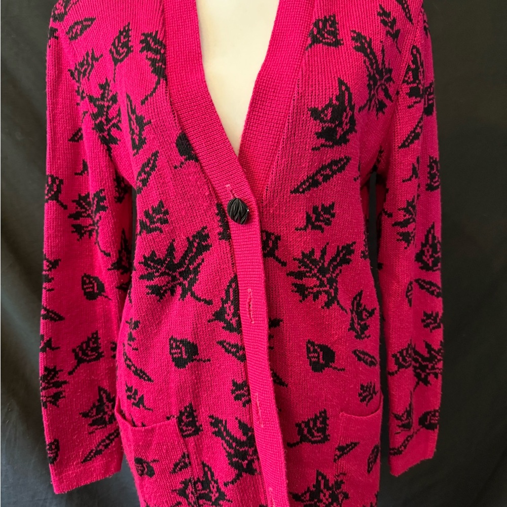 Neiman Marcus Pink and Black Leaf Pattern Cardigan